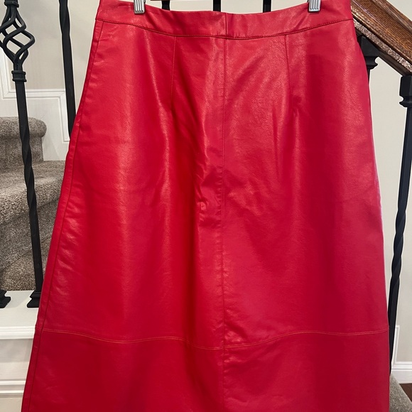NWT Anthropologie Brand Red Faux Leather Skirt - Picture 2 of 13